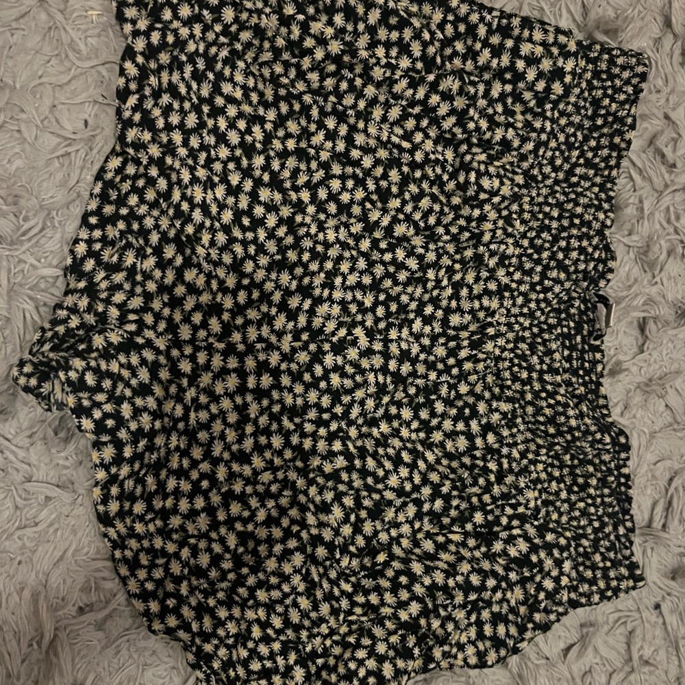 American Eagle Floral Print Shorts